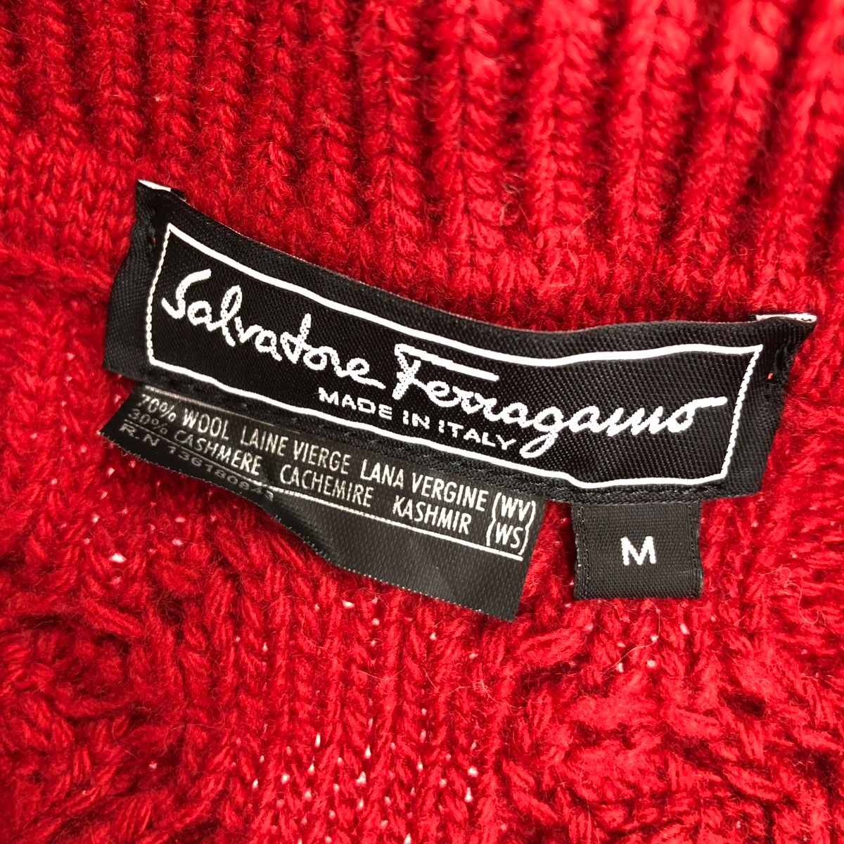 Salvatore Ferragamo サルヴァトーレフェラガモ 襟付ニット
