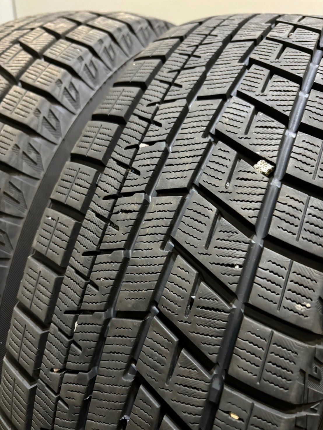 YOKOHAMA iceGUARD iG60 195/65R15 91Q 1本目 Yokohama iceGUARD iG60 Tire: rating, overview, videos, reviews