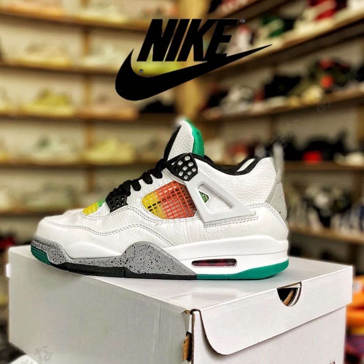 NIKE ナイキ WMNS AIR JORDAN 4 スニーカー メンズ LUCID GREEN ホワイト グリーン AQ9129-100  【並行輸入品】