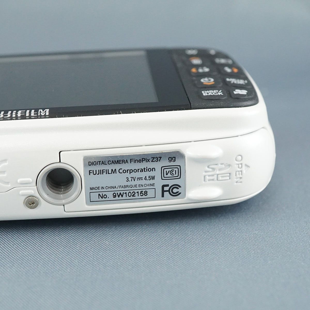 FUJIFILM FinePix Z37 デジタルカメラ USED品 光学3倍ズーム 1000万