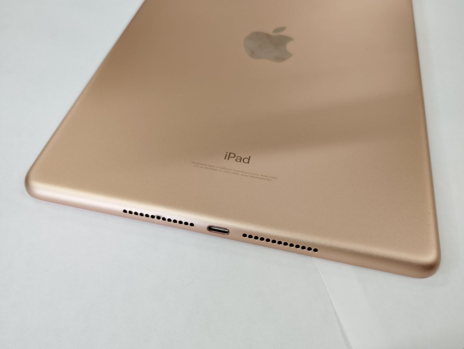iPad 第6世代 128GB ゴールド MRJP2J/A 中古携帯 本体のみ iPad 第6世代 128GB ゴールド MRJP2J/A 中古携帯 本体のみ