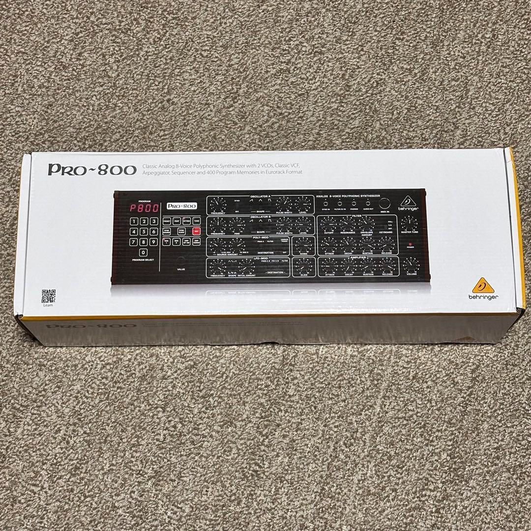 PRO-800 アナログ8ボイスポリフォニックシンセサイザー