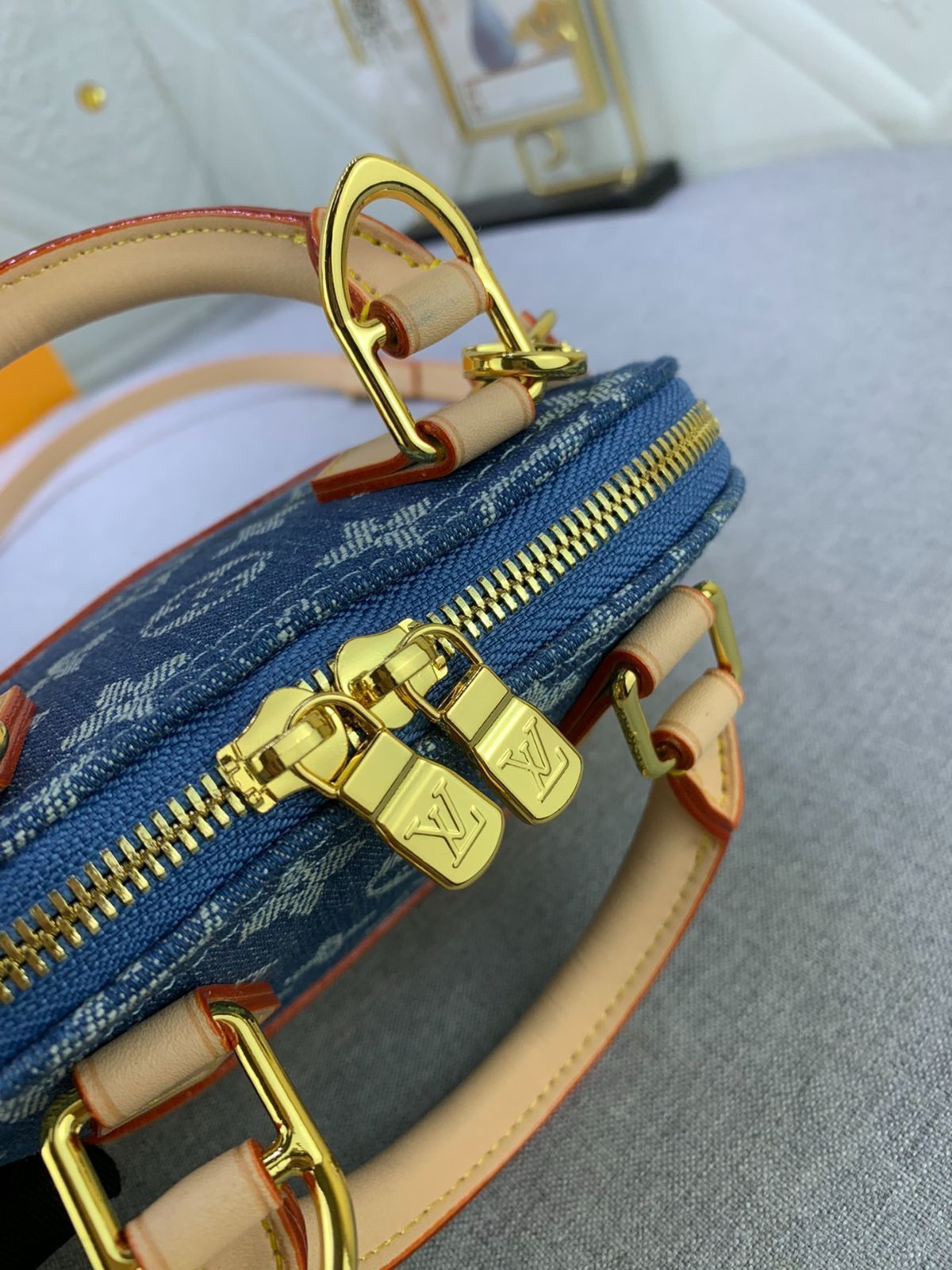 LVミニシェルバッグ ショルダーバッグ