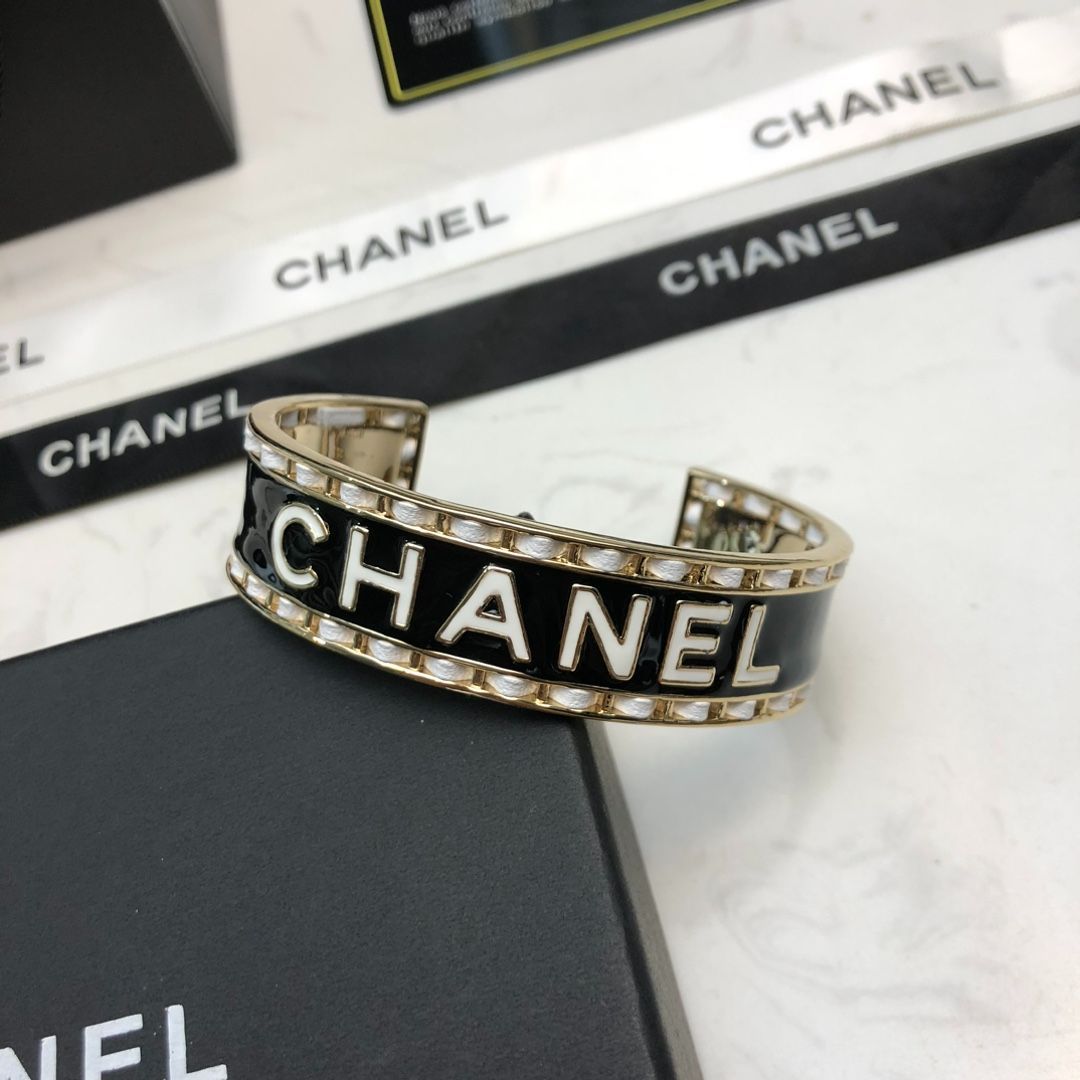 新品未使用】シャネル（CHANEL）ブラックバングル ブレスレット - メルカリ