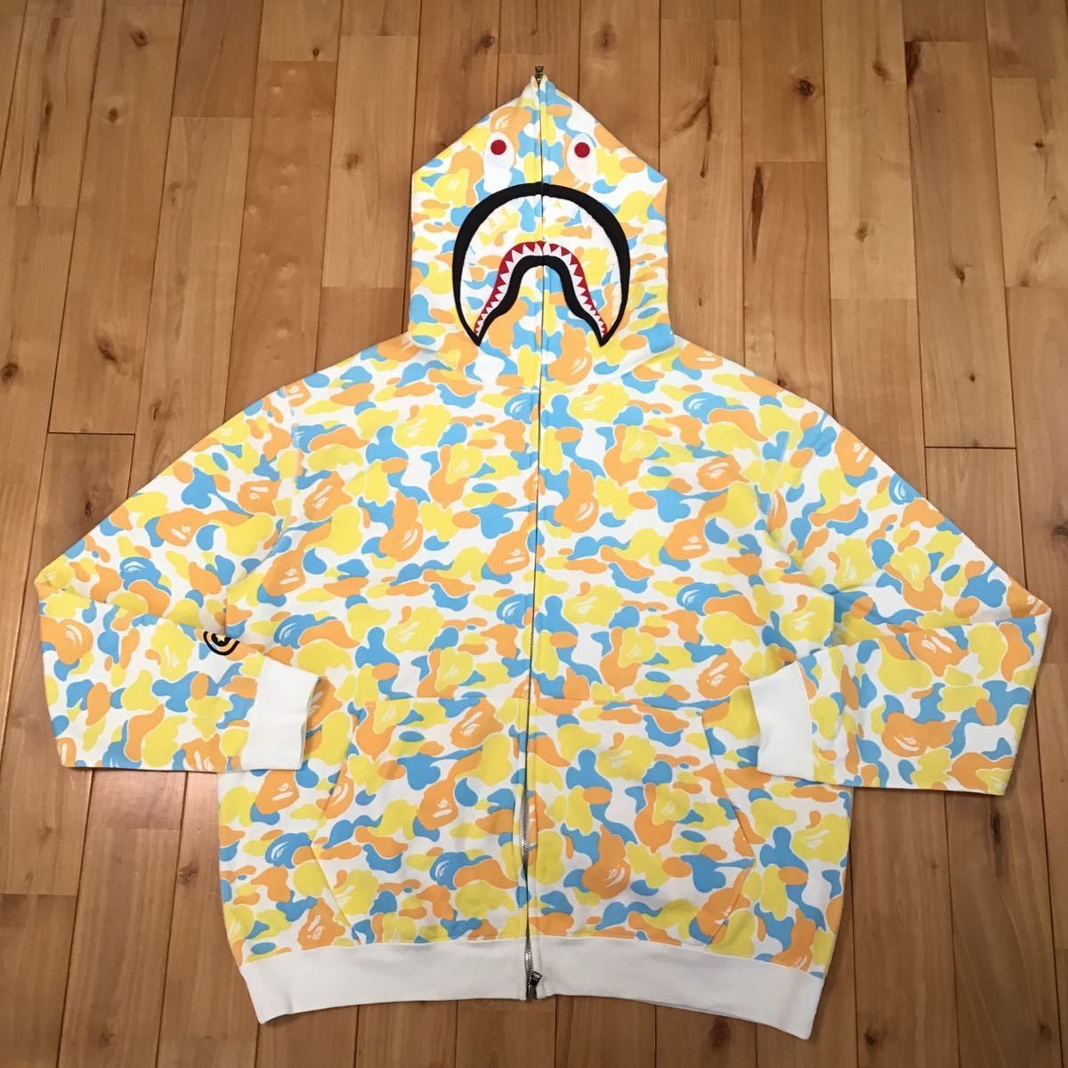 札幌限定 シャークパーカー BAPE shark 000000007799