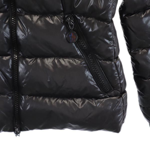 黒 MONCLER