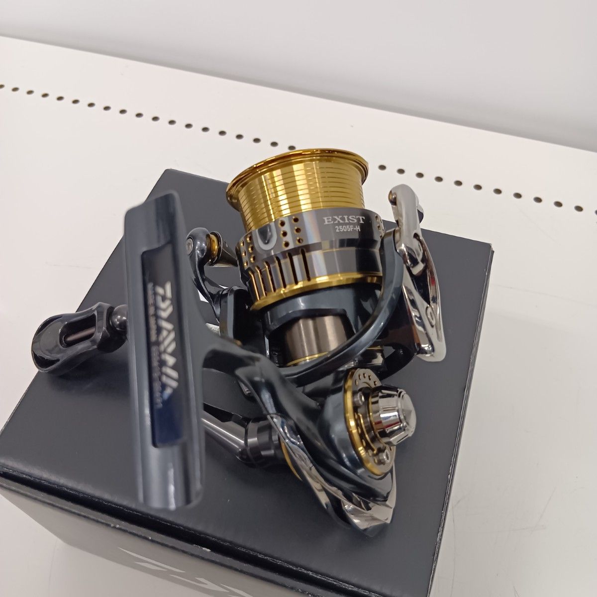 DAIWA - DAIWA ダイワ 055615 スピニングリール　15イグジスト 2505F-H DAIWA ダイワ 055615 スピニングリール 15イグジスト 2505F-H