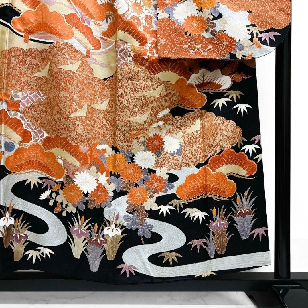 鈴乃屋 可憐 椿の花模様 金駒刺繍 黒色 金彩 袷 正絹 成人式 振袖 着物 楽天市場】【新品】 振袖 着物 正絹 袷 刺繍 金彩加工 赤 椿 桜
