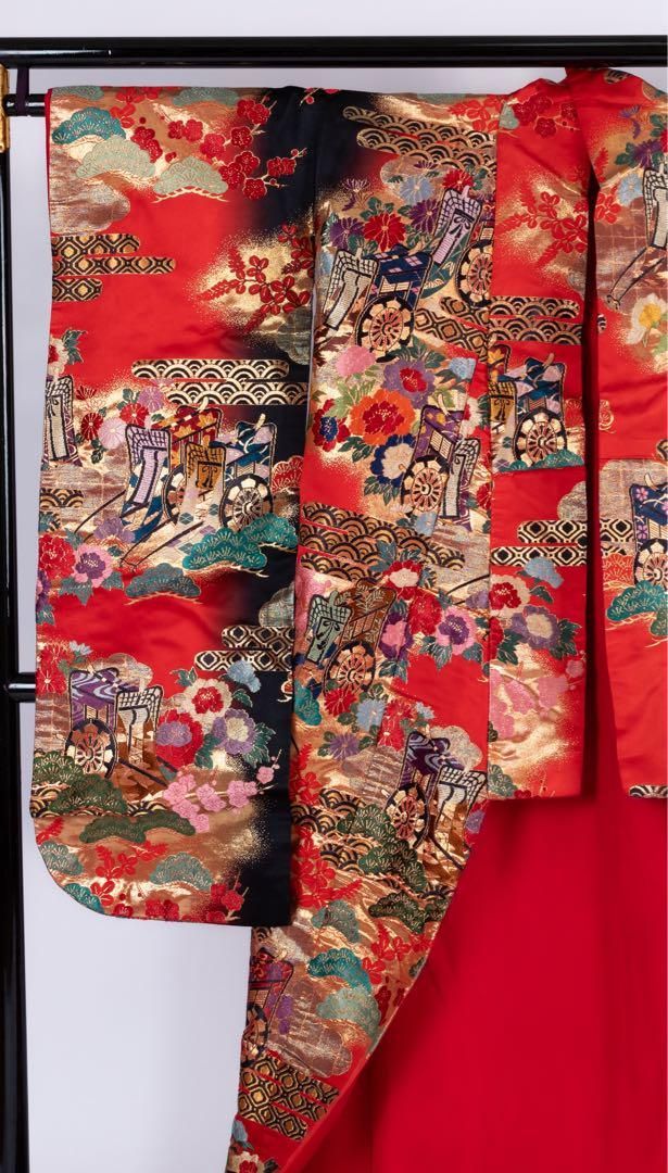 大幅値下げ！50%OFF】花嫁色打掛け朱、金色/金印鶴/御所車