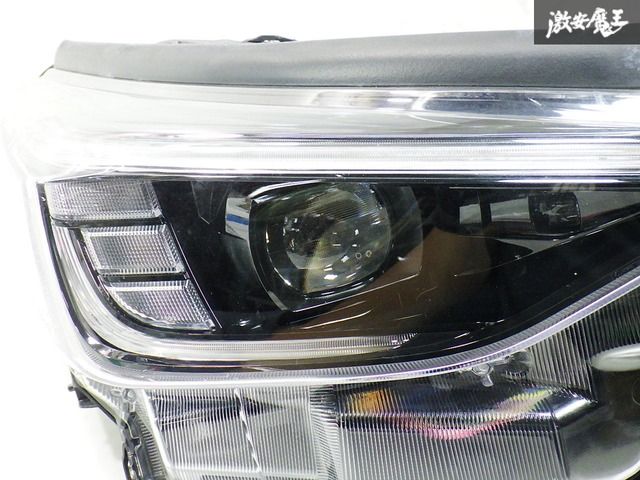 インプレッサ クロストレック GUD GUE 純正 左 ヘッドライト 4A インプレッサ クロストレック GUD GUE 純正 左 ヘッドライト 4A