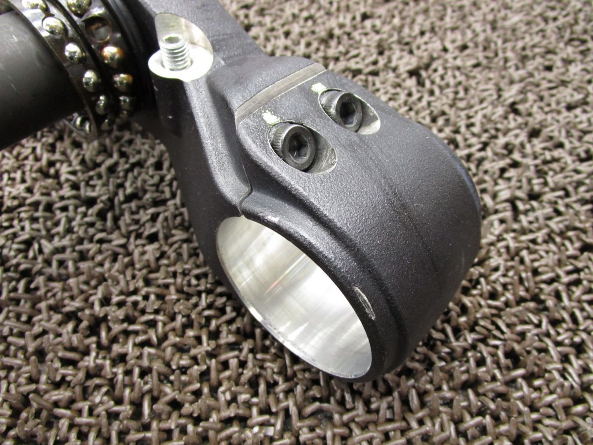 ドカティ ハイパーモタード820SP トップブリッジ ステム □A398！倒立