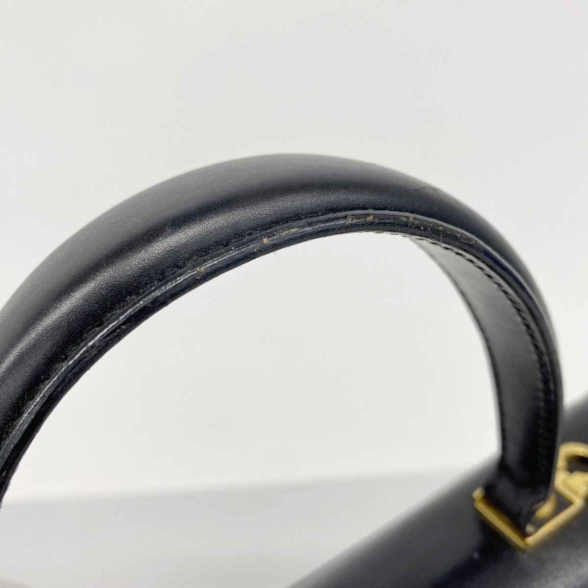 5hb0813-h】サルヴァトーレフェラガモ ハンドバッグ ガンチーニ レザー  