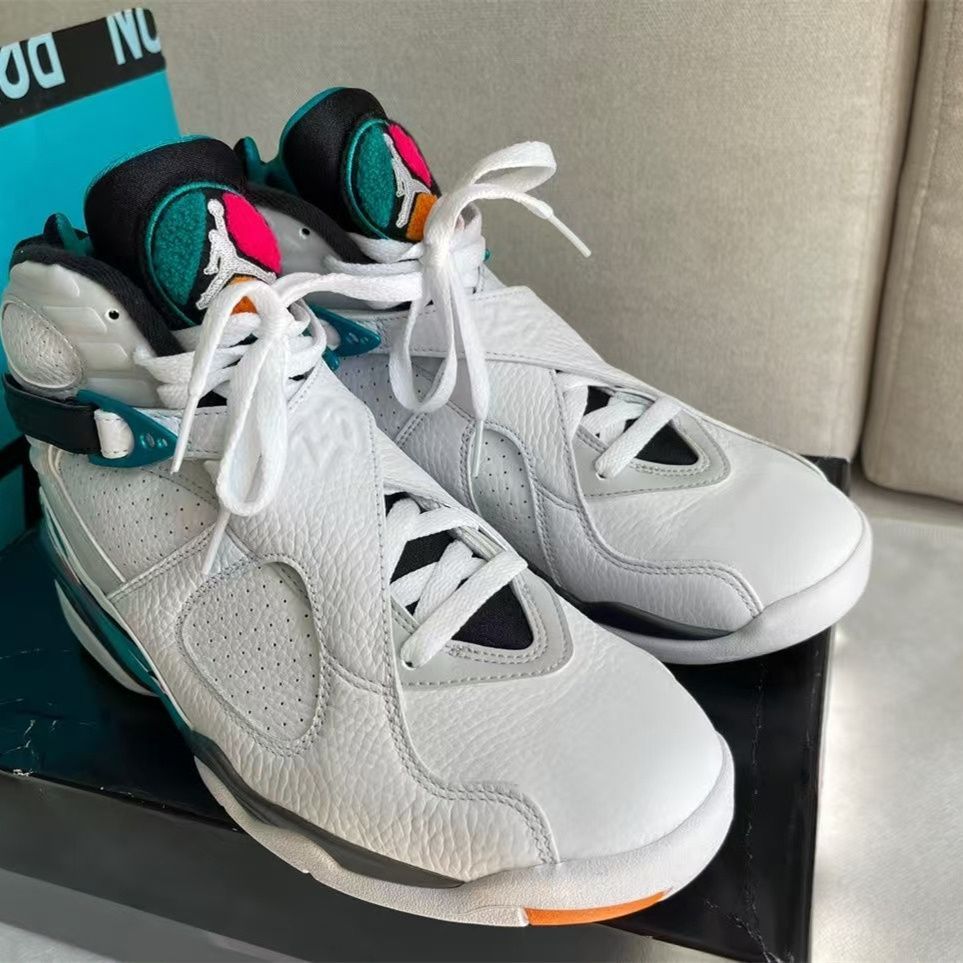 新品未使用 NIKE Jordan Air Jordan 8 Retro South Beachナイキ エアジョーダン8 レトロ  ホワイト/ホワイト-ターボ グリーン-マルチカラー 305381-113 - メルカリ