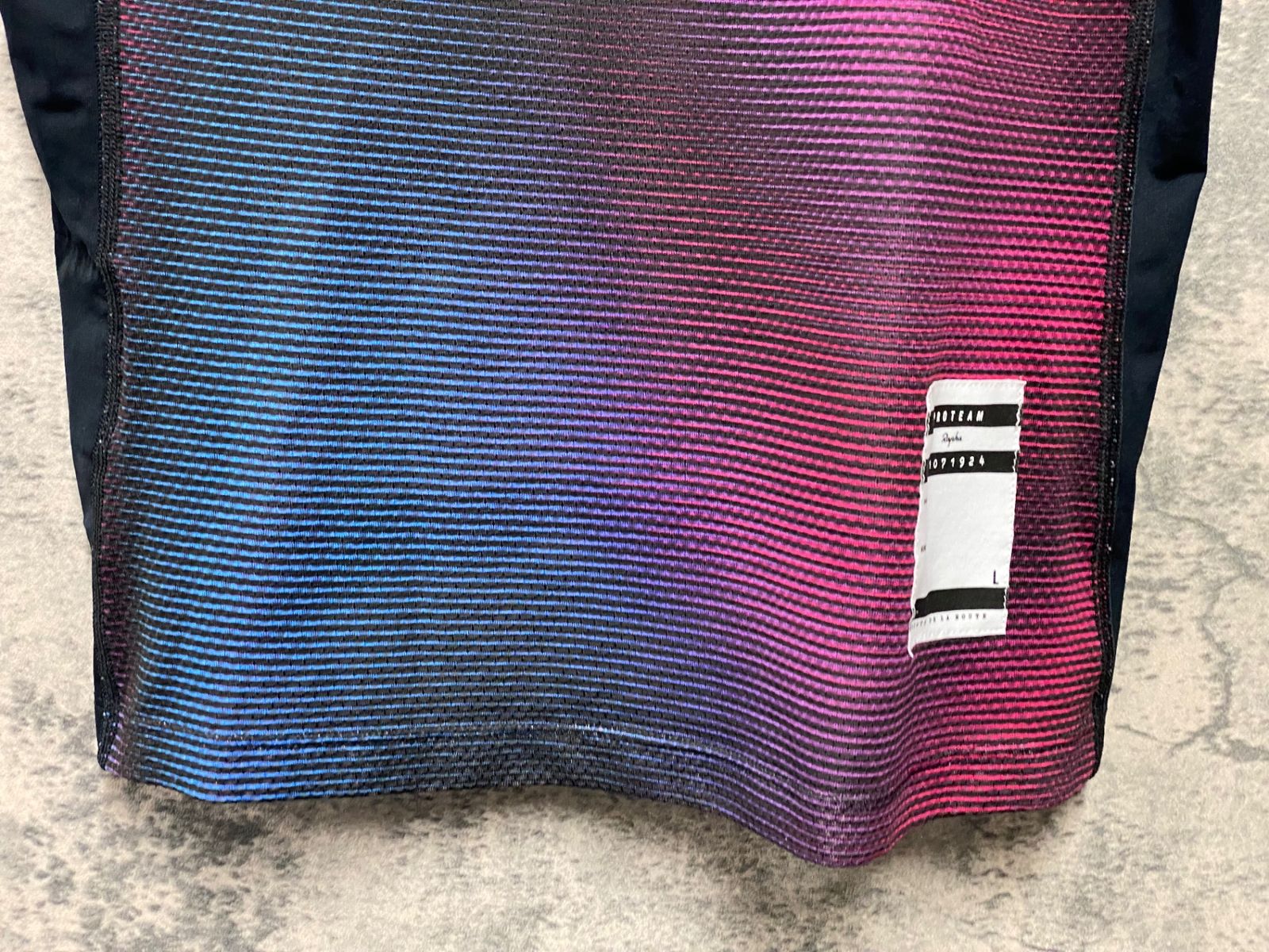 新品　ラファ　プロチーム　ベースレイヤ　ノースリーブ　Mサイズ ラファ メンズ プロチーム ベースレイヤー - スリーブレス タンク