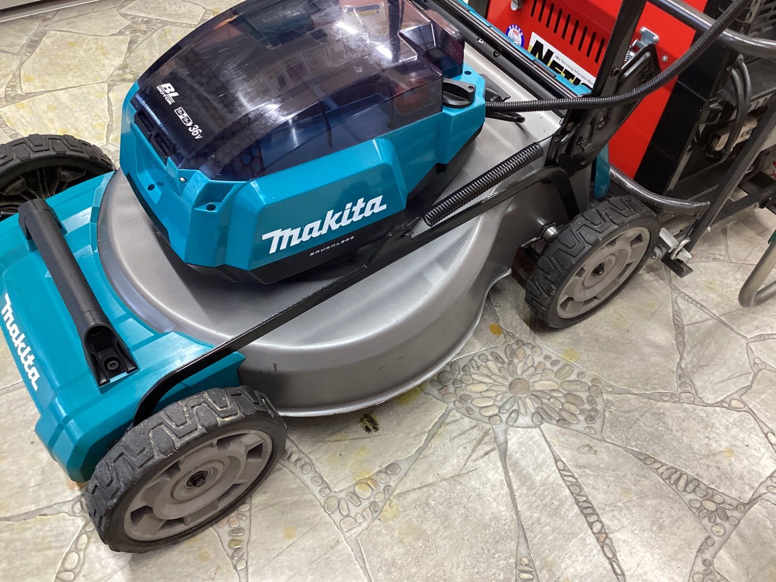 makita芝刈り機【引き取り限定】 【公式通販】
