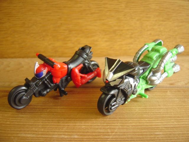 ♯Gee25Kt仮面ライダーダブル組み立てアクション2全5種 ♯Gee25Kt仮面ライダーダブル組み立てアクション2全5種 - メルカリ