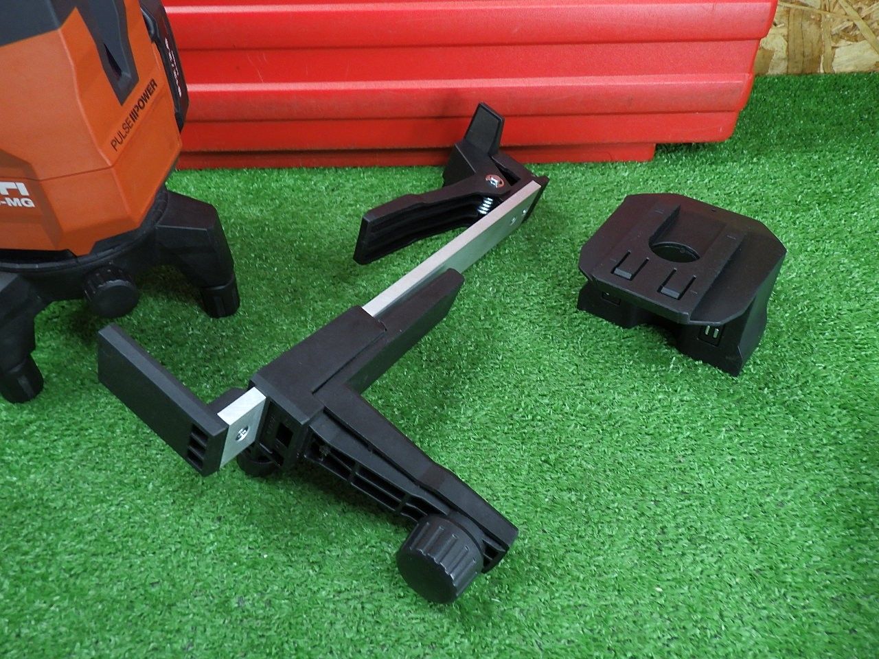 レーザー墨出し器 PM