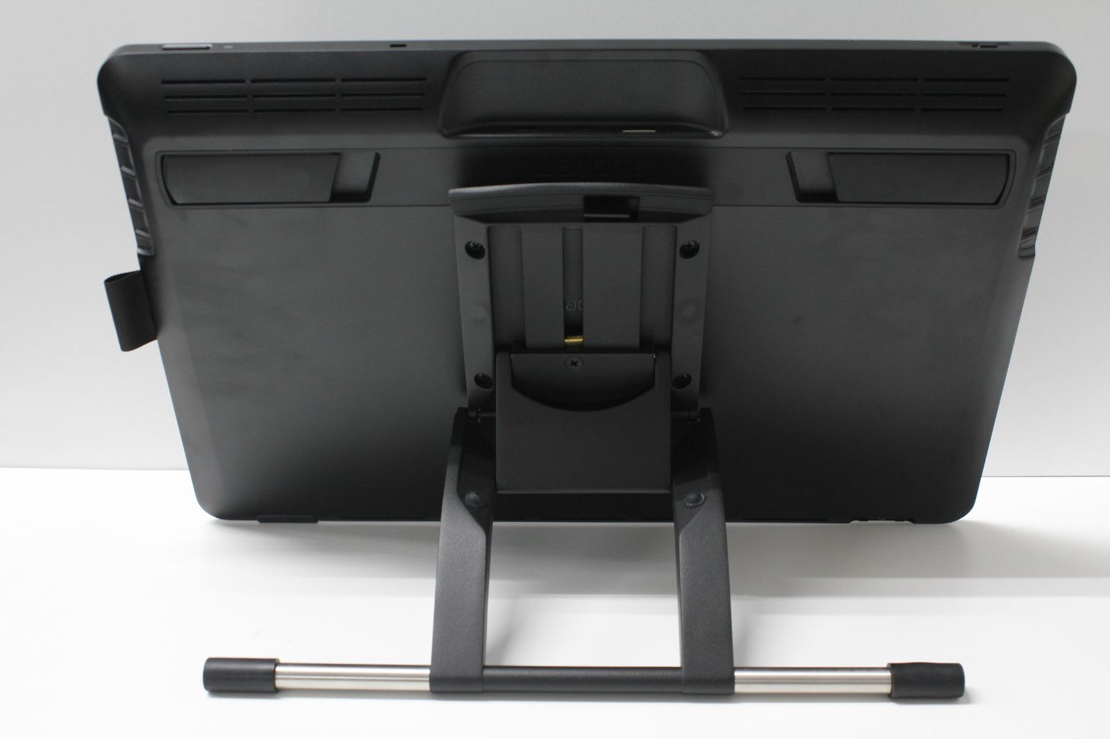 Wacom Cintiq Pro 16 DTH167K1D 液タブ　スタンド付き スタンド付】Wacom Cintiq pro 16【値下げ可】 楽な姿勢で絵を描ける！多