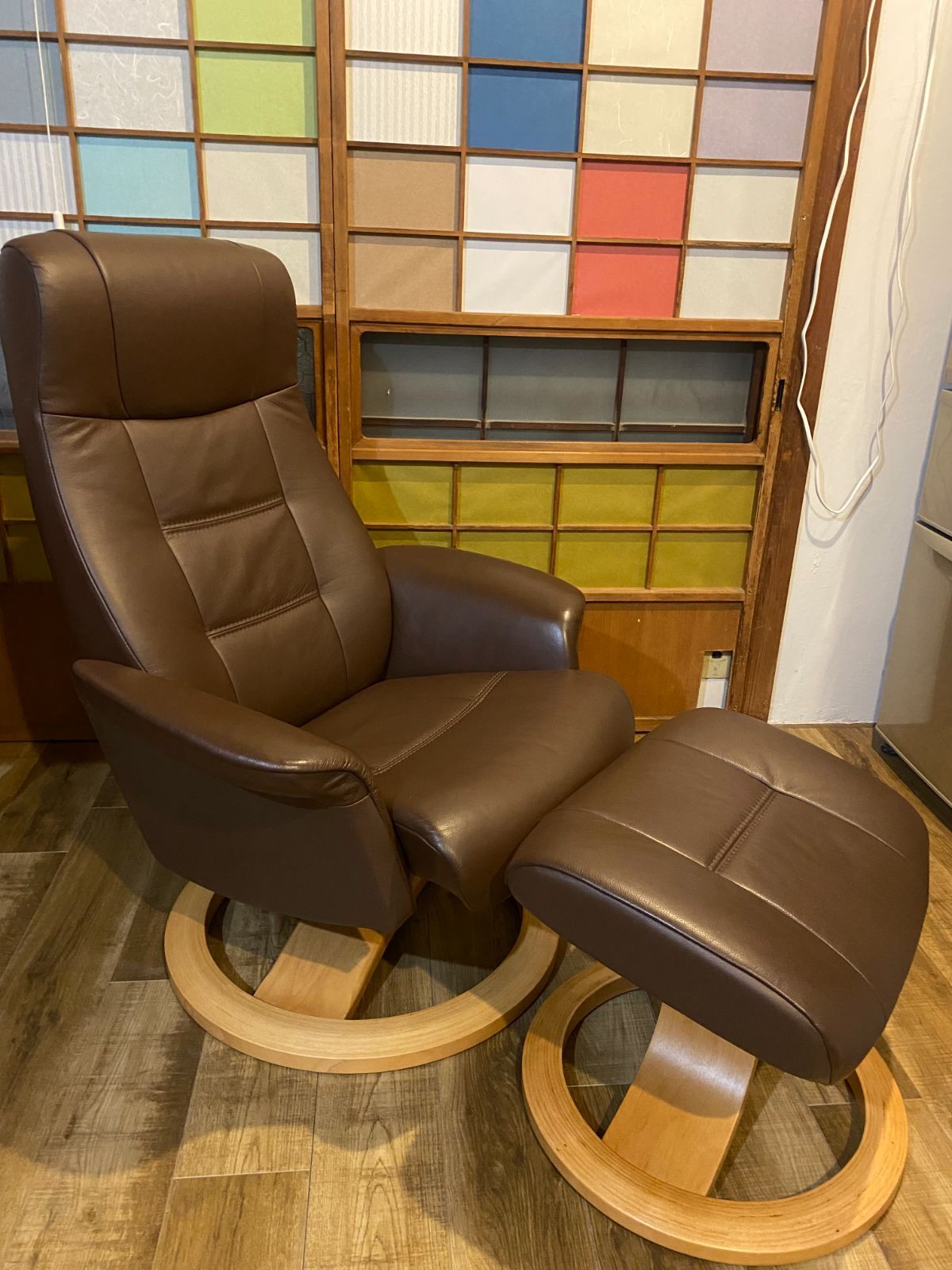 極美品】ロッコ 1人掛けソファ スーパーレザーテックス アーモンド