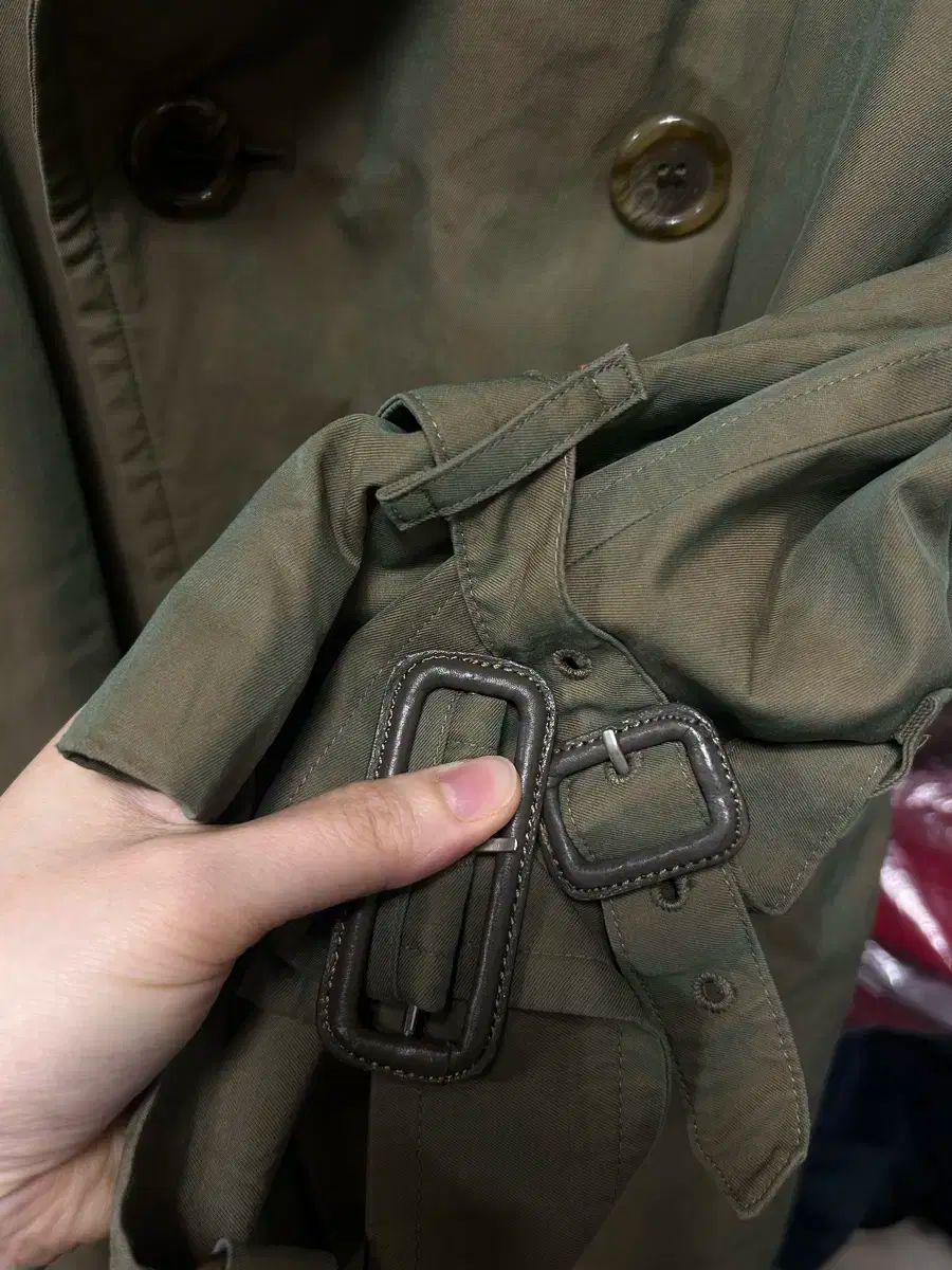 バーバリー カーキ