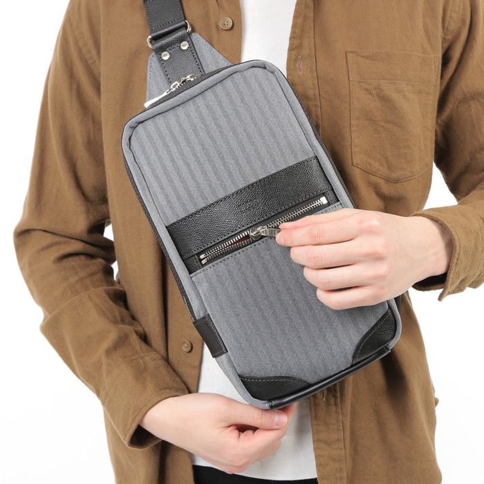 TAKEO KIKUCHI タケオキクチ サード ワンショルダーバッググレー