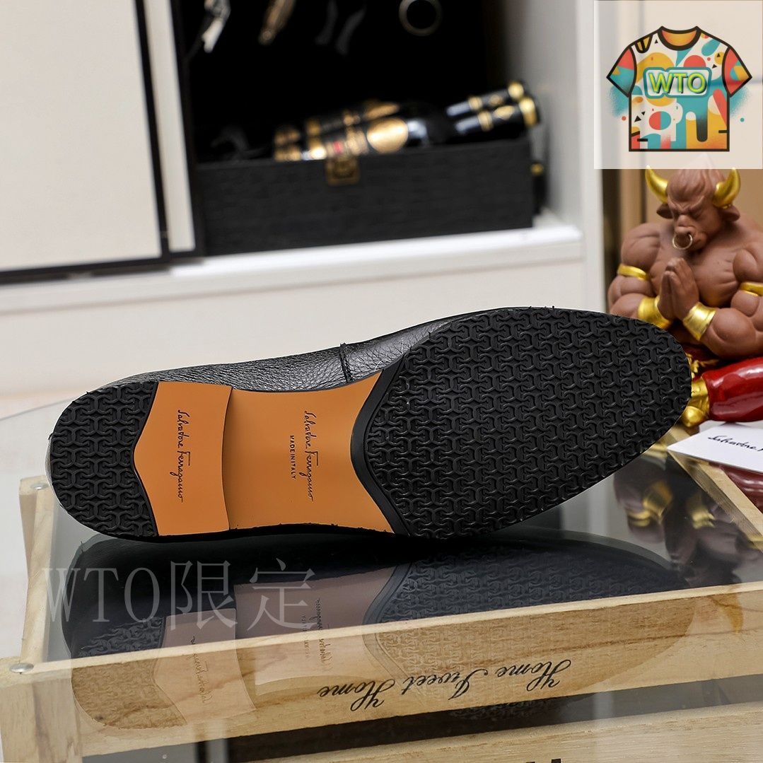 Ferragamoフェラガモ カジュアル スリッポン シューズ01-KS55