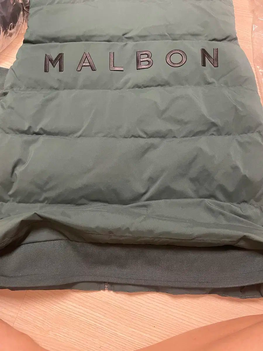 マルボンゴルフ ダウン