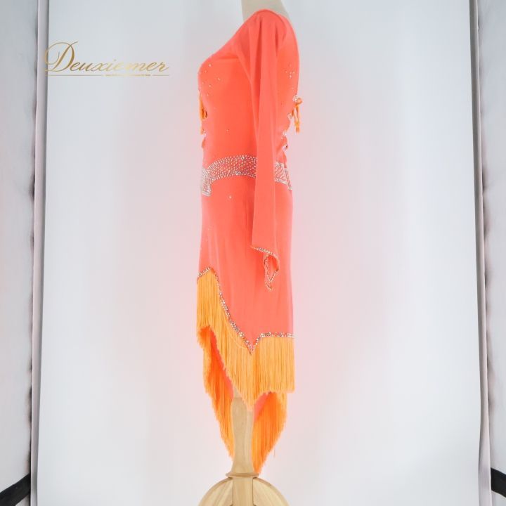 緊急大幅値下げ。 社交ダンス 衣装 ラテン ドレス ワンピース サーモンピンク デモ 競技 ダンス パーティ 舞台 フリンジ 柔らかい ピンク系 蛍光 色 動きやすい 編み上げ 伸縮性