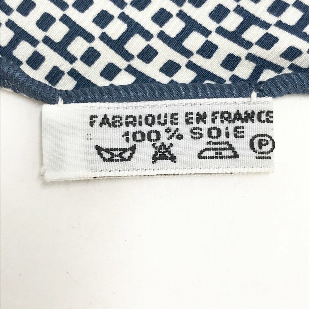 HERMES エルメス ポワントゥ スカーフ シルク ロゴ柄 ネイビー系