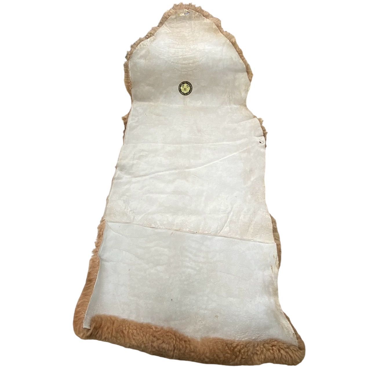 日本ムートン協会 ムートン 羊毛 シートカバー ラグ ブラウン系 - メルカリ 