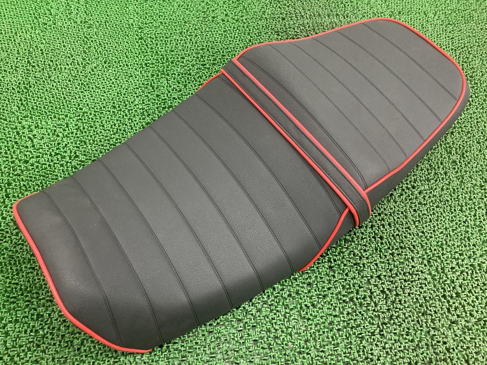 レオパルド ゼファー1100用シングルシート ゼファー1100 シングル