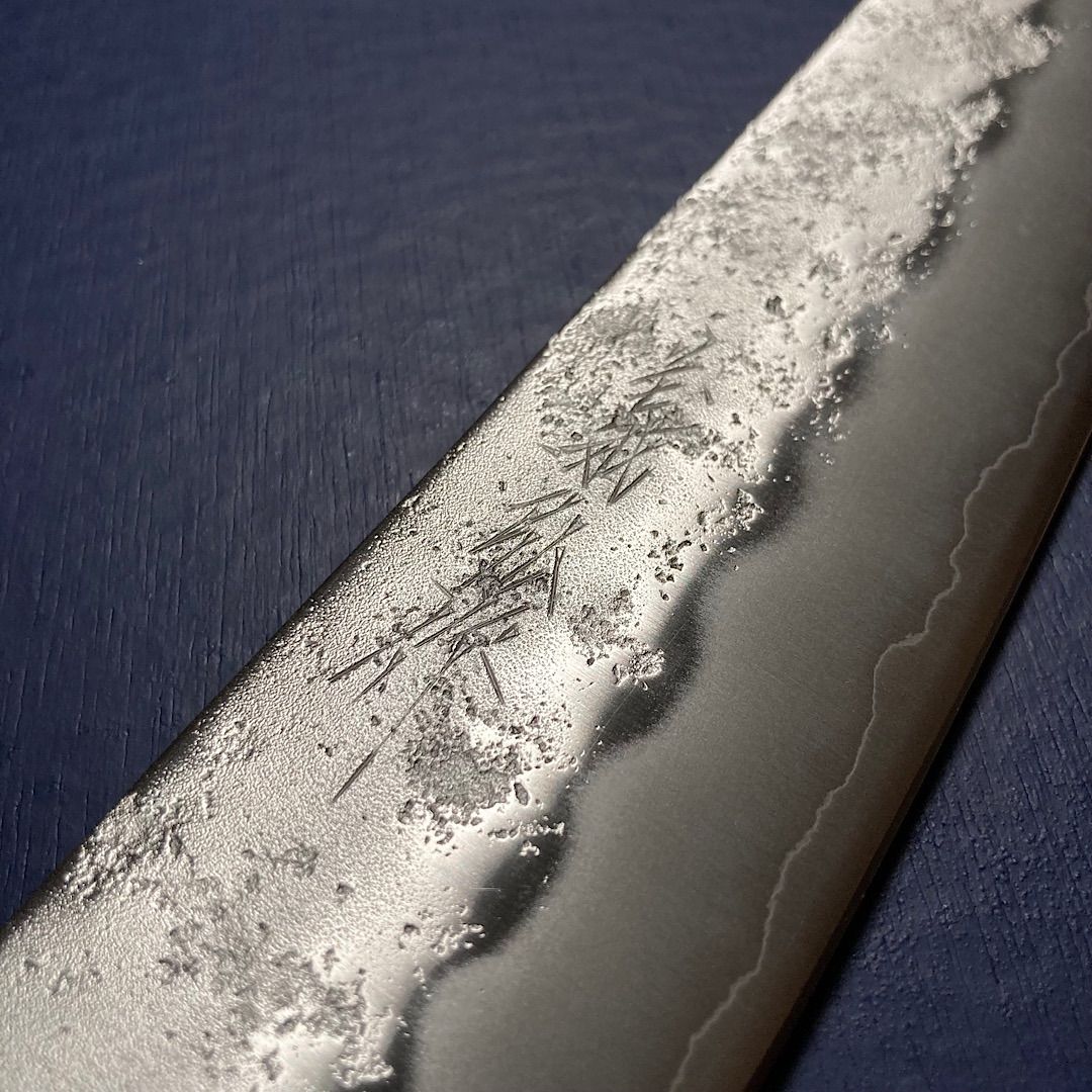 義弘作 包丁 牛刀 210mm 21cm 銀三鋼 銀紙三号 梨地仕上げ 山脇刃物