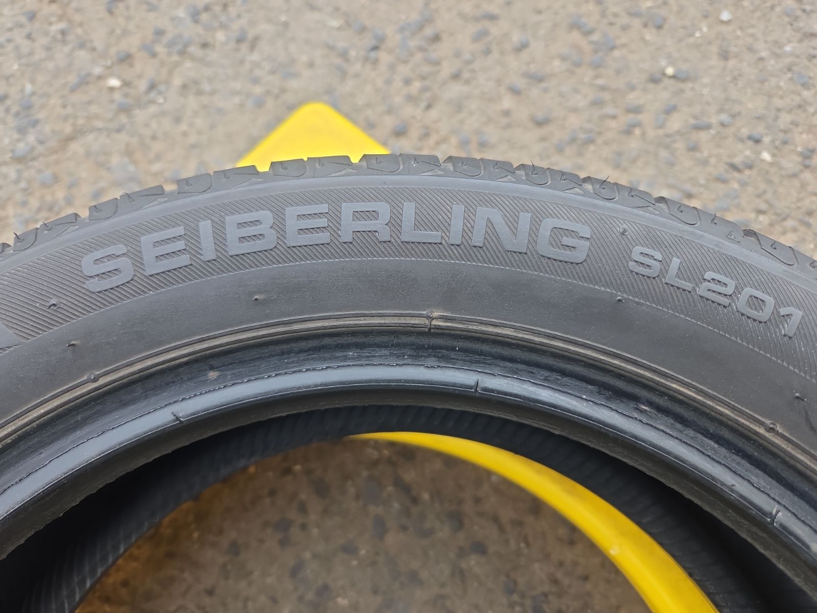 55R14 セバリング