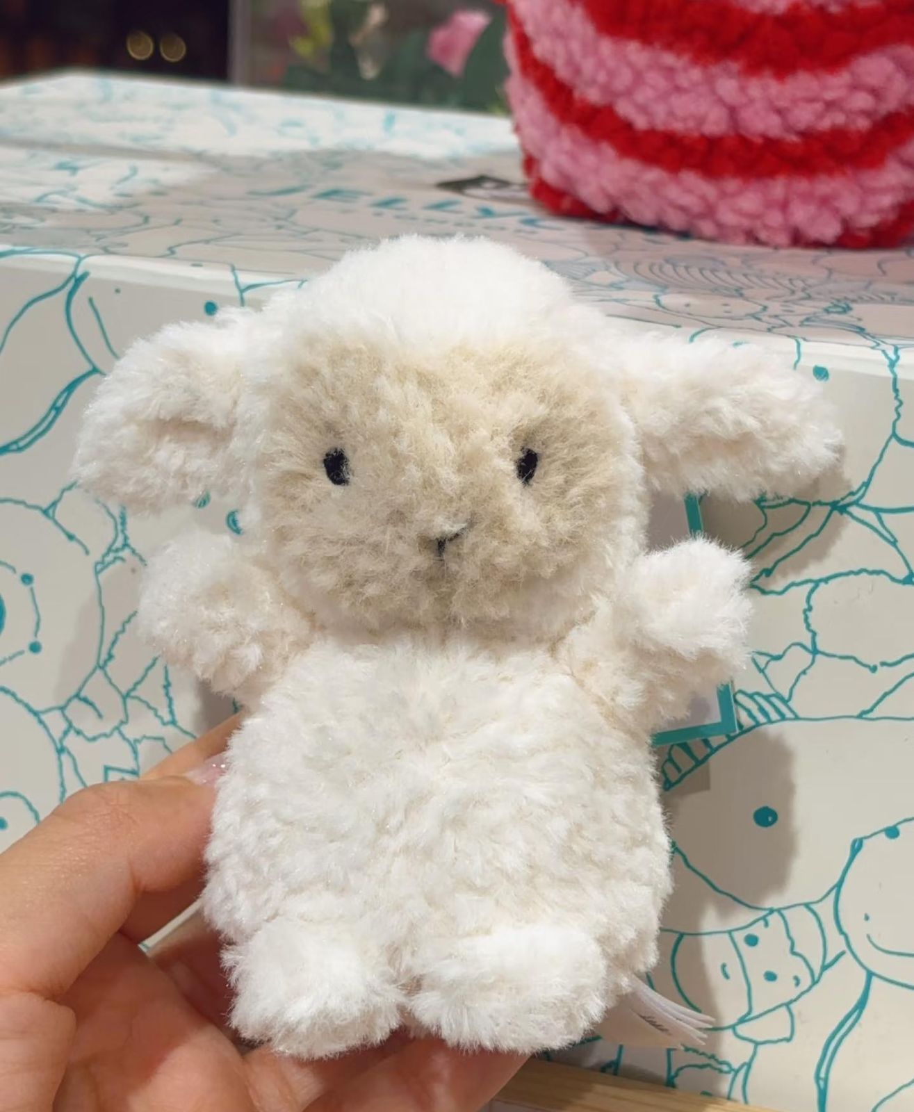 JELLYCATカーリーシープペンダント バッグチャームはとってもキュートで万能 LEMON SHOPS