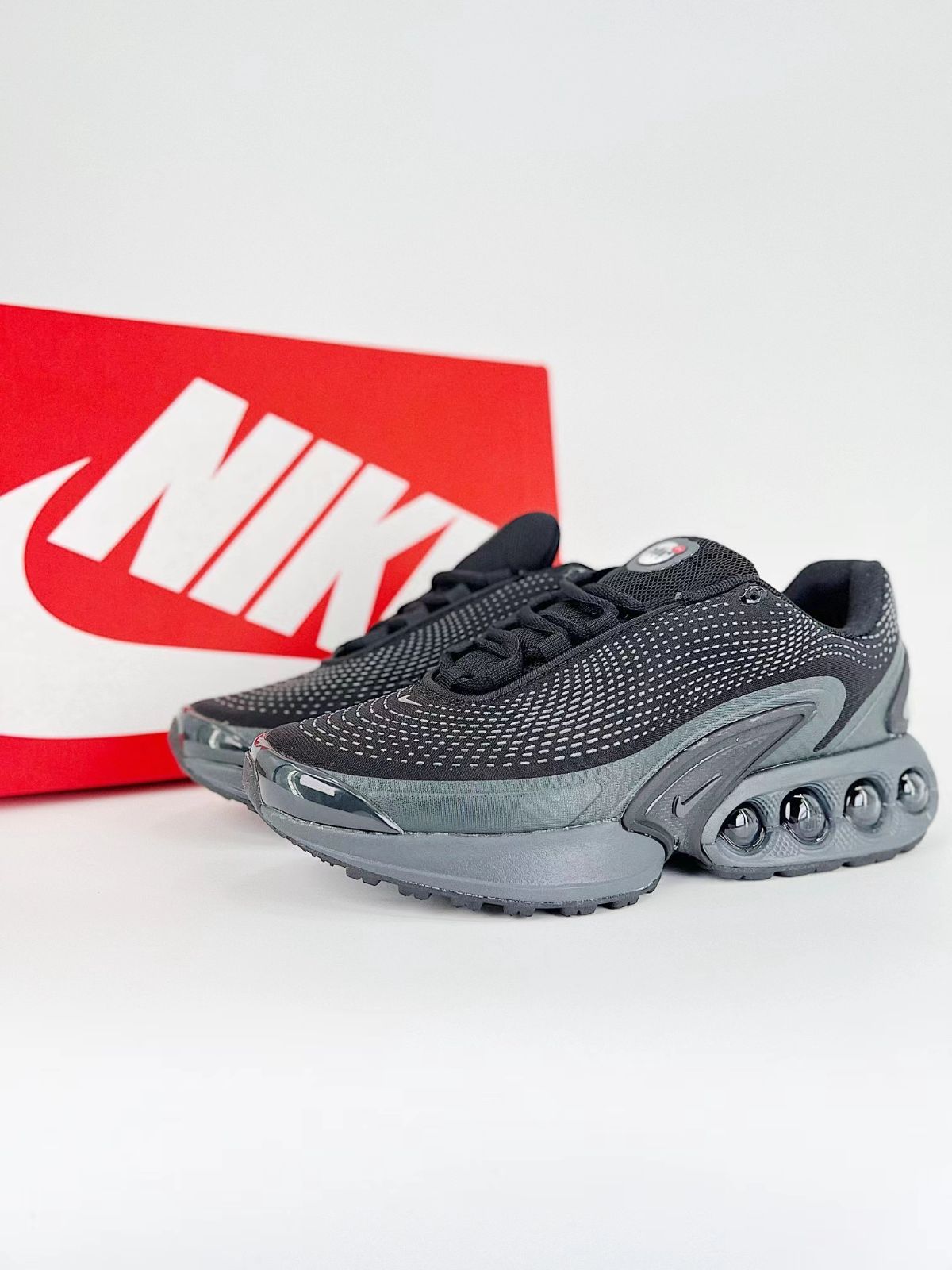 Nike Air Max Dn BlackDark Smoke Grey