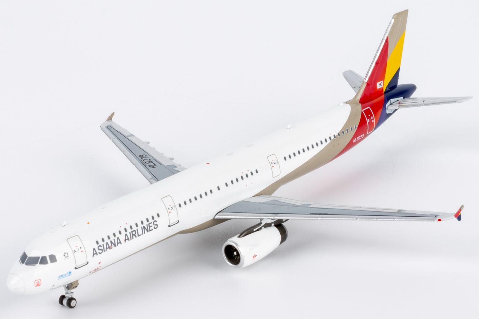  NGmodel アシアナ航空 A 321 200 HL 8279 1 400 13125 航空機 ヘリコプター 模型 プラモデル