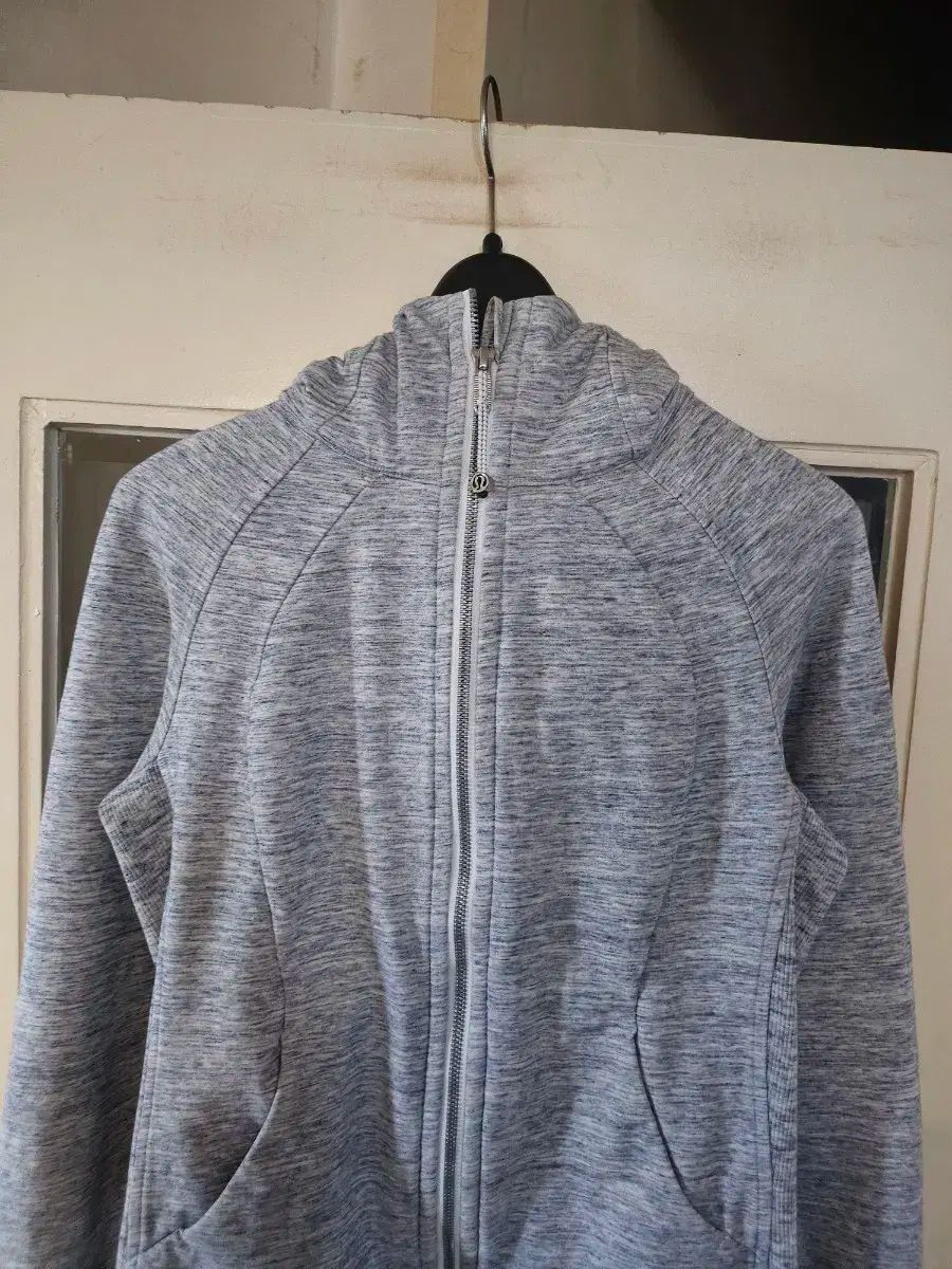 lululemon ルルレモン