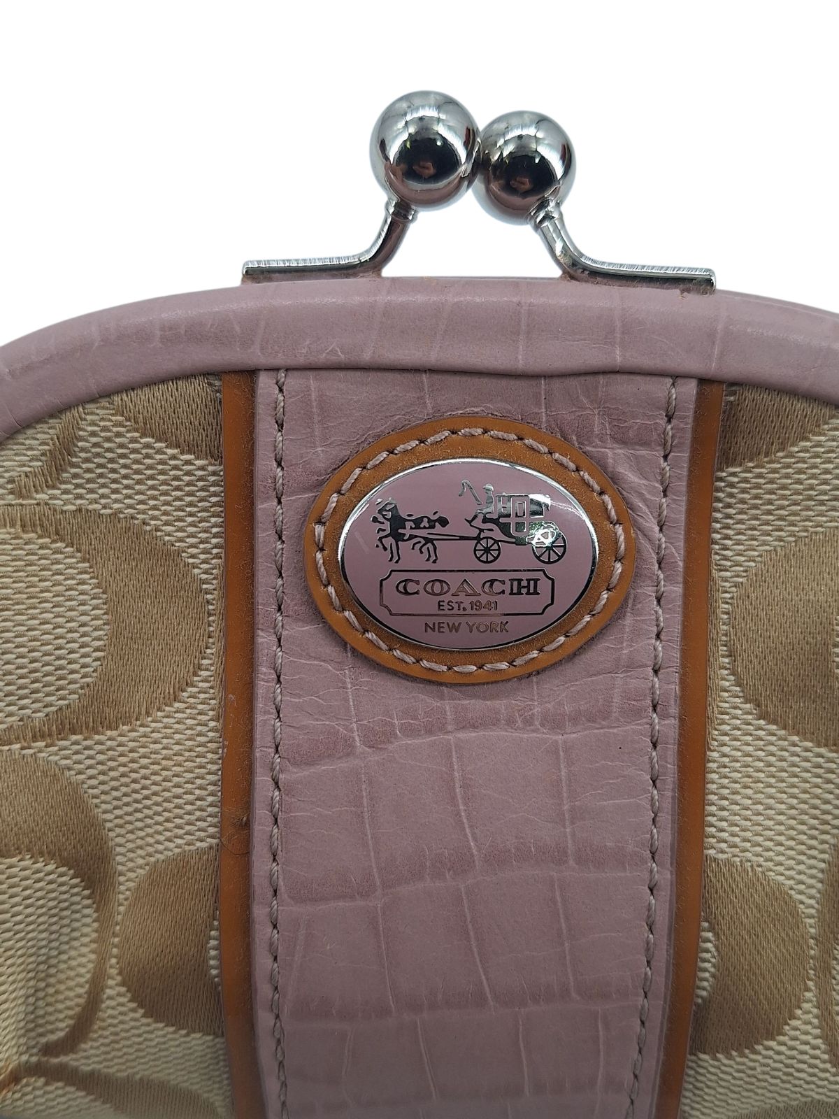 COACH】コーチ がま口 小銭入れ ピンク＆ベージュ - メルカリ