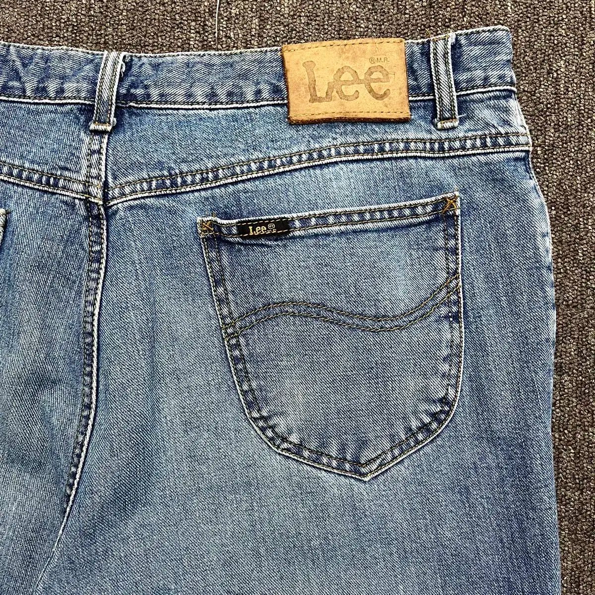 【雷市場（ポンジャン）商品韓国直送】 （ 36 ） 90 ー 00s Lee ウォッシング デニム パンツ (ダブルドロップ 製造) 65