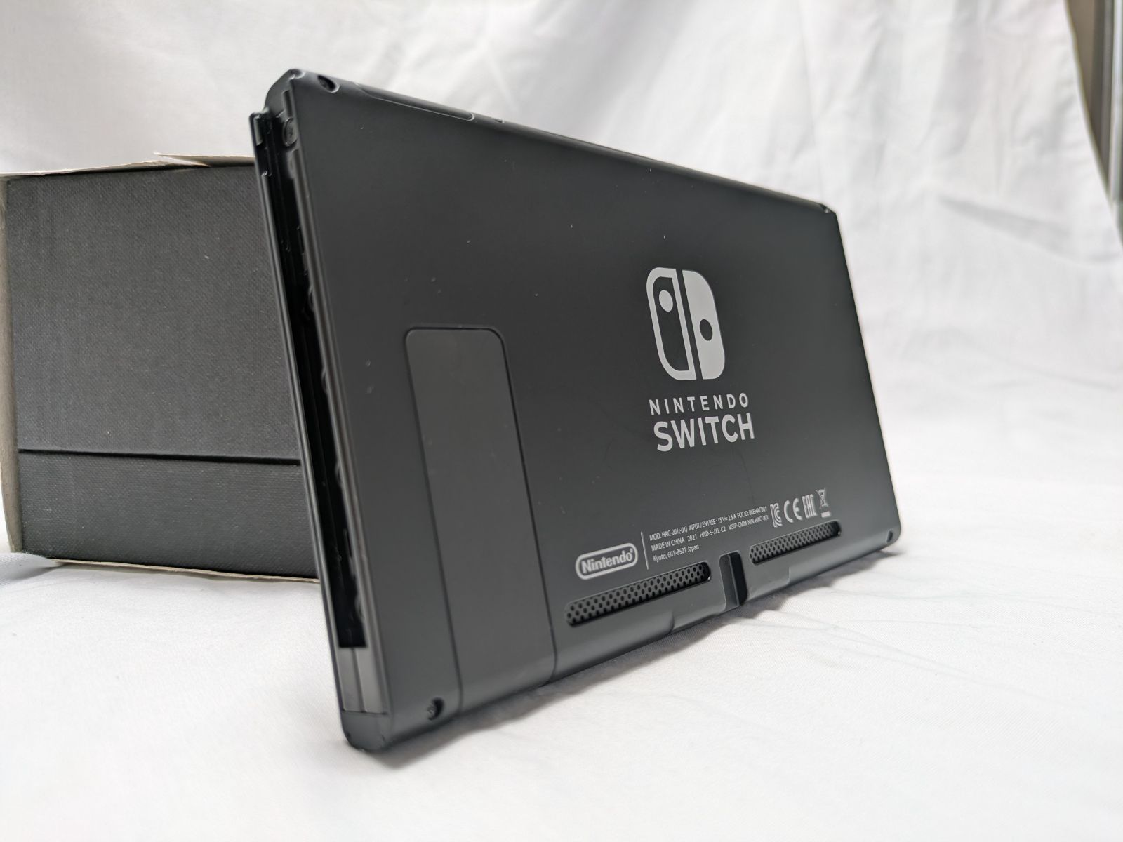 ①ジャンク品 任天堂 Nintendo Switch 本体のみ Jyo-Conなし