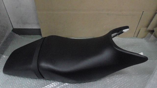 VTR250 FI MC33-1305xxx の シート :#1757033131 - メルカリ