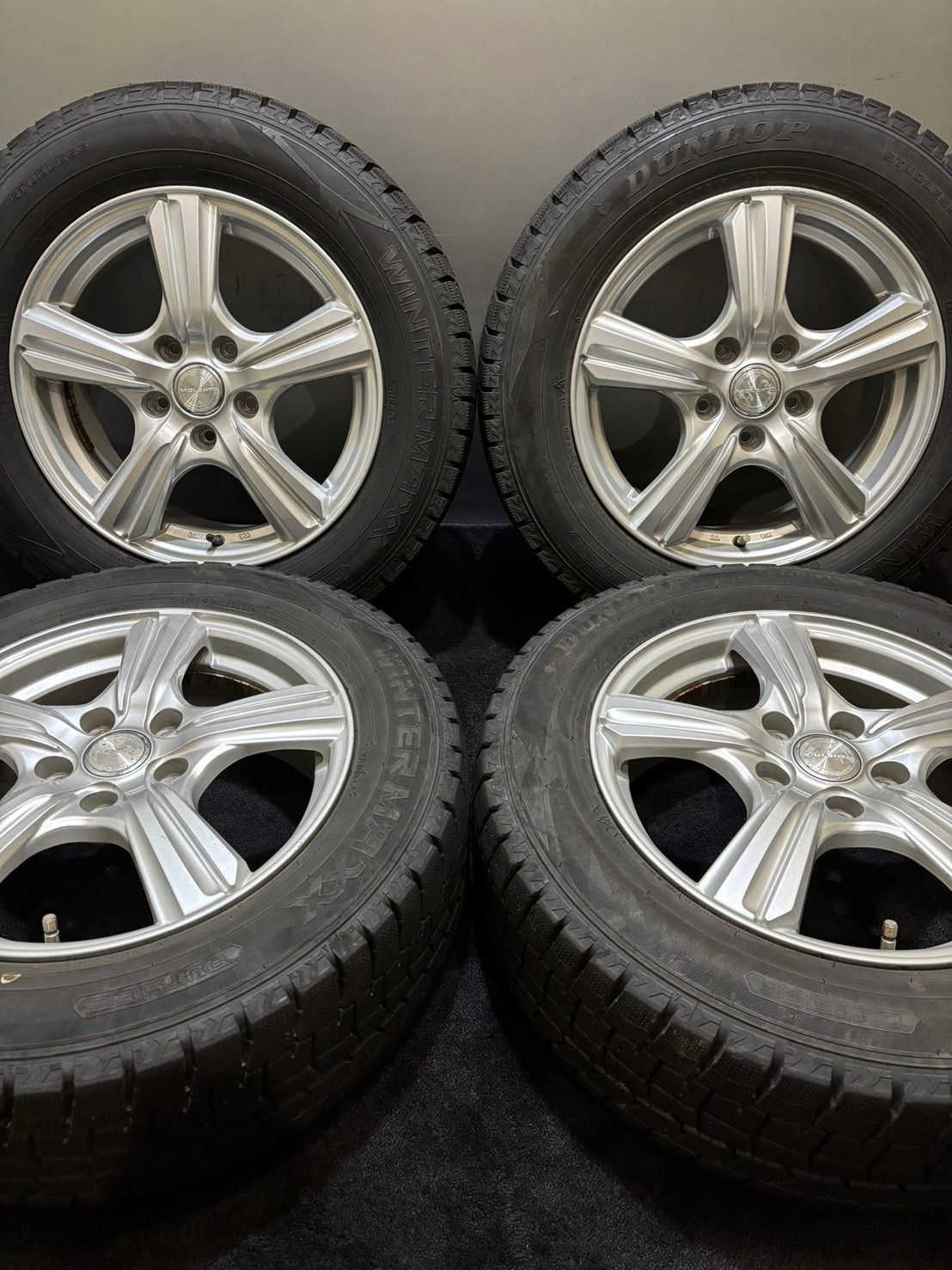 215|60R16 DUNLOP|WINTER MAXX WM02 21年 VIOLENTO 16インチ 6.5J 53 114.3 5H スタッドレス 4本 クラウン ヴェゼル マークX 南4-J203