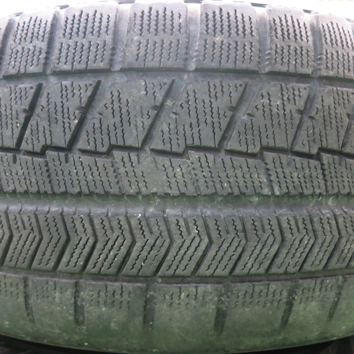 4本価格 トヨタ 220系 クラウン RS アドバンス 純正 225 45R18 スタッドレス ブリヂストン VRX PCD114.3 5H 4102703HAス TRITUETUBI_COM