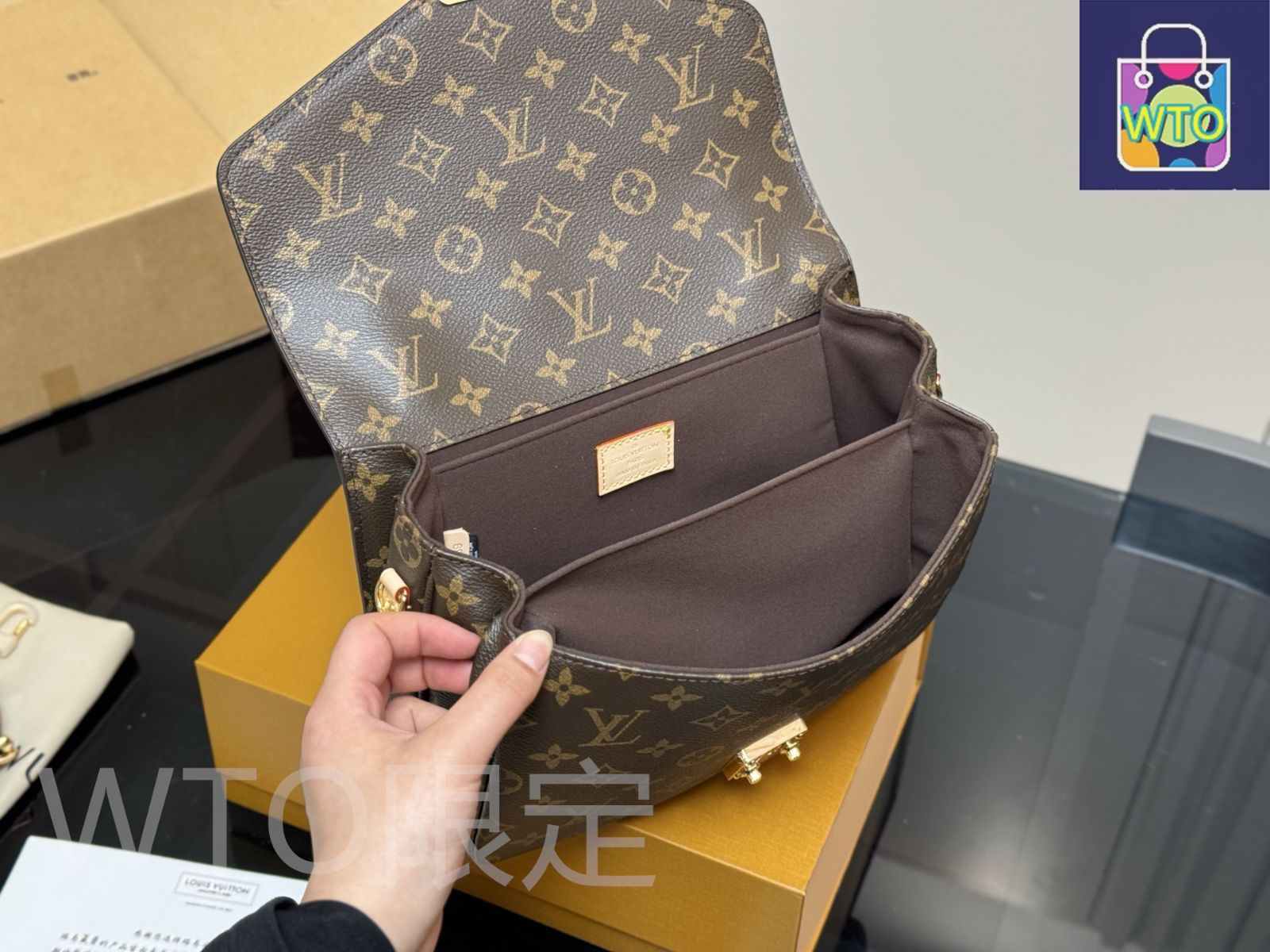 LOUIS VUITTON ルイヴィトン アベス　ショルダーメッセンジャーバッグ LOUIS VUITTON ルイ?ヴィトン ショルダーバッグ Sロック
