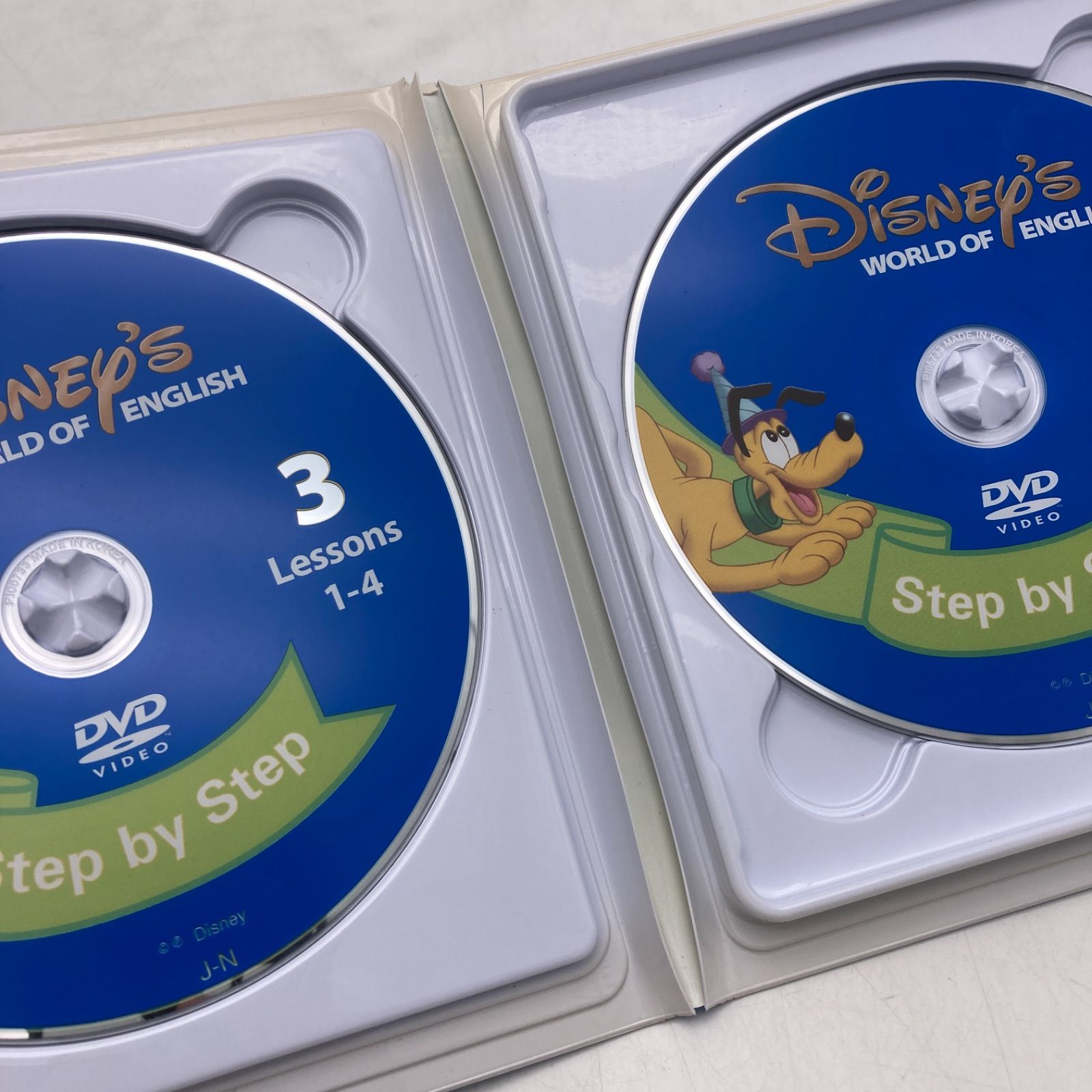 2016年購入 メインプログラムセット　絵本　CD　DVD24枚　新子役　字幕あり　ディズニー英語システム　DWE　Disney　ワールドファミリー　中古　705021