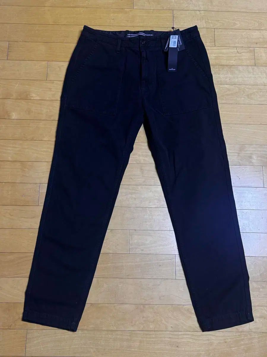 STONE ISLAND ストーンアイランド レギュラー テーパード パンツ 黒 L 32