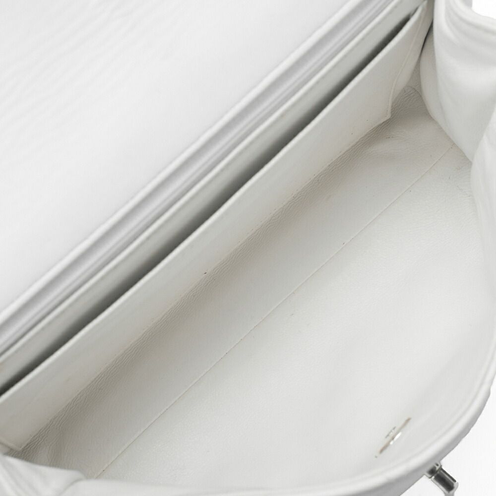 CHANEL シャネル チェーンショルダーバッグ マトラッセ ラムスキン 白 ゴールド金具 ターンロック シングルフラップ ブランド DECORATOM_COM_BR