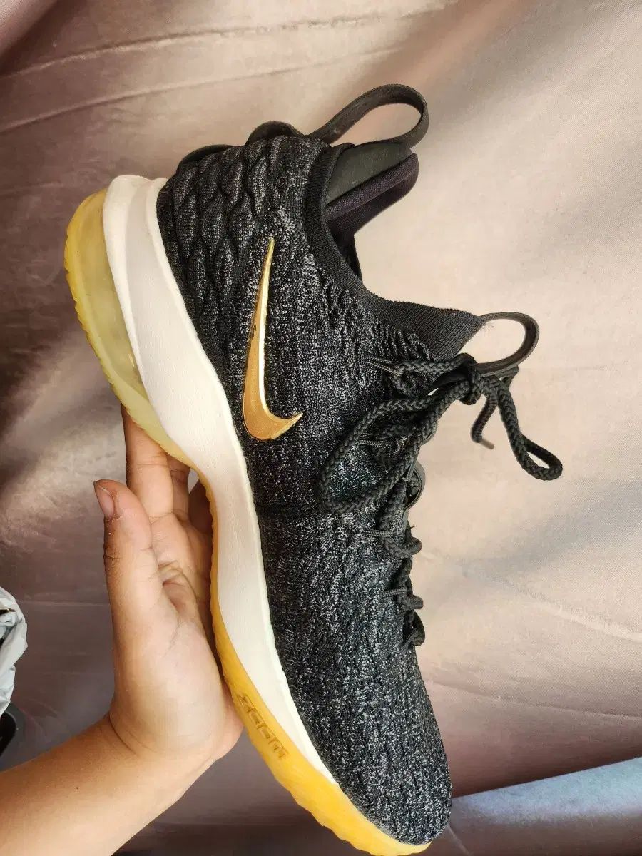 NIKE ナイキ