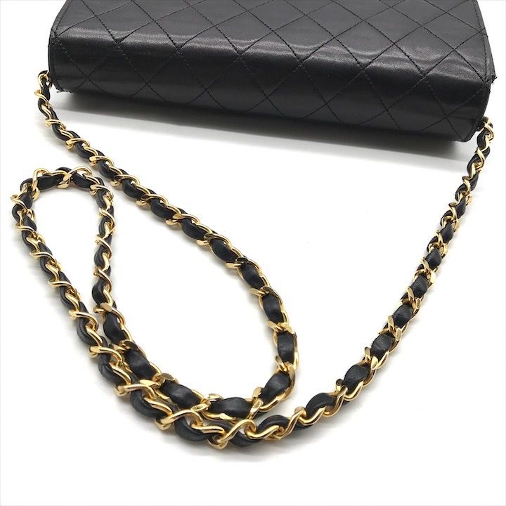 美品 CHANEL シャネル ココマーク プッシュロック マトラッセ  