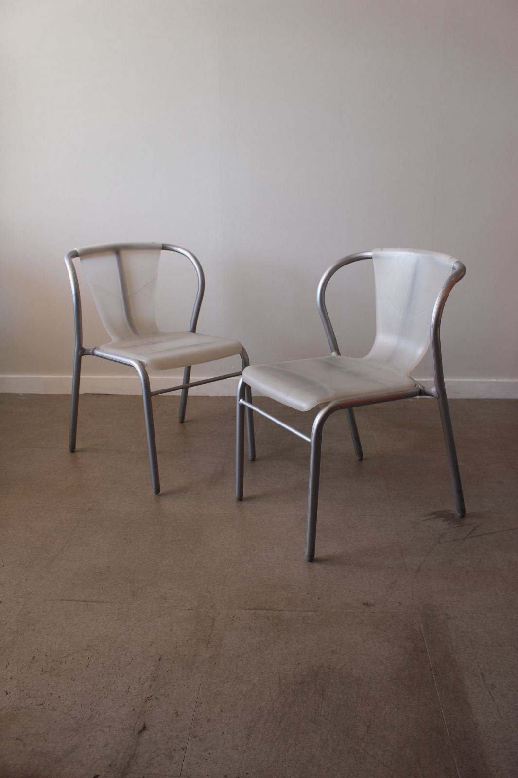 喜多 俊之　aluminium chair